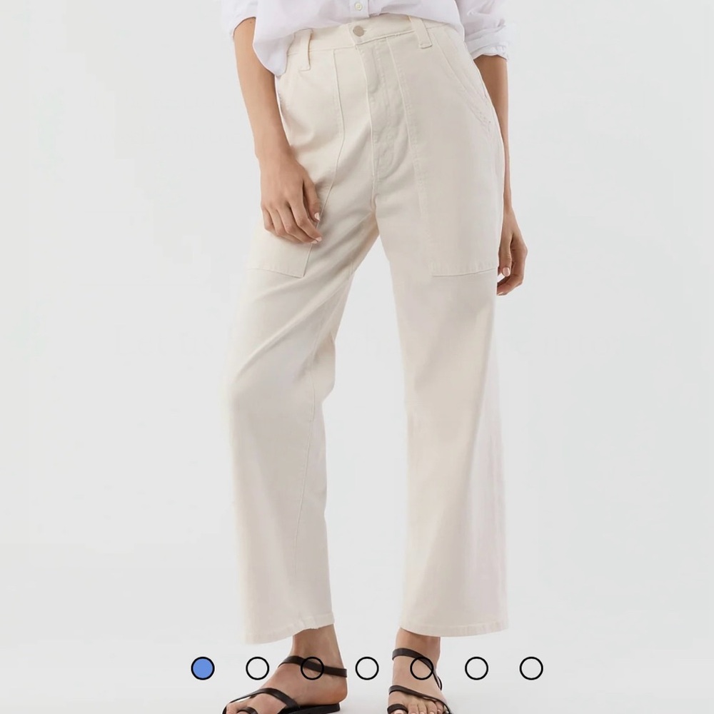NWT Mother size 28 The Quartet Breaker Flood Jean
Cream Puffs